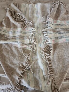 Riah Fashion Shawl
